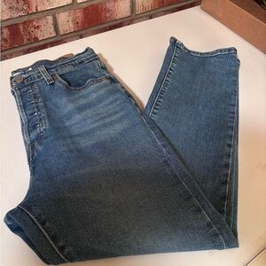 Levies | Wedgie straight